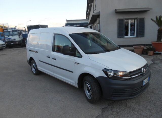 VOLKSWAGEN CADDY pieno