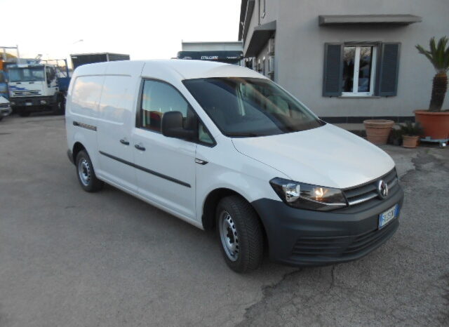 VOLKSWAGEN CADDY pieno