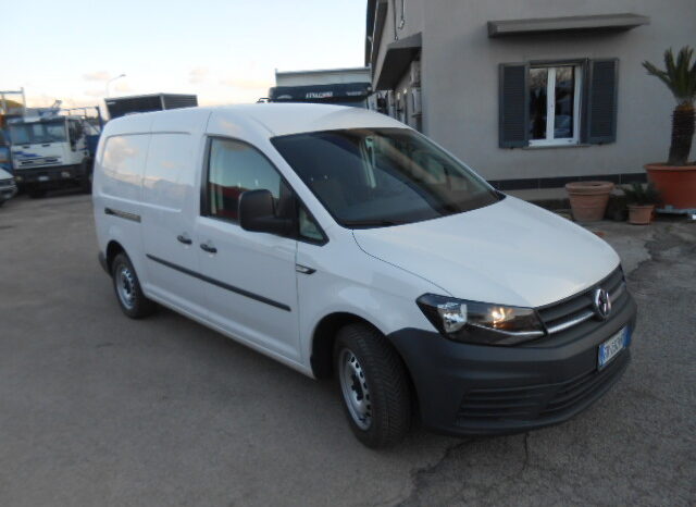 VOLKSWAGEN CADDY pieno