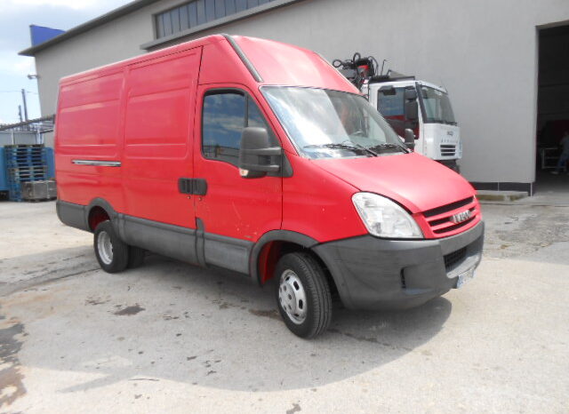 IVECO DAILY 35C15 pieno