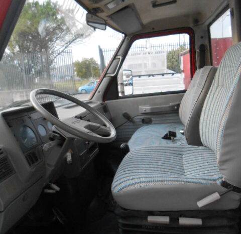 IVECO 35.8 RIBALTABILE TRILATERALE pieno