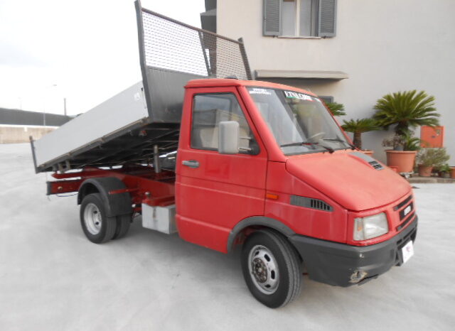 IVECO 35.8 RIBALTABILE TRILATERALE pieno