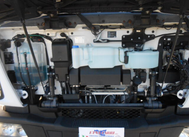 IVECO EUROCARGO 150E32 2015 3 ASSI pieno
