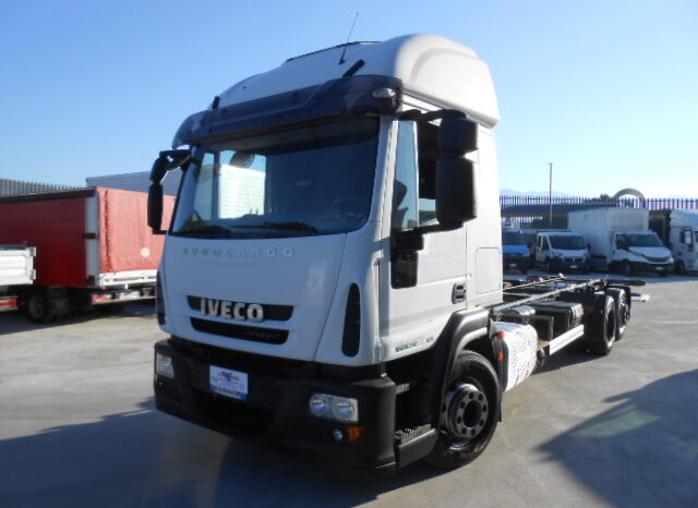IVECO EUROCARGO 150E32 2015 3 ASSI pieno