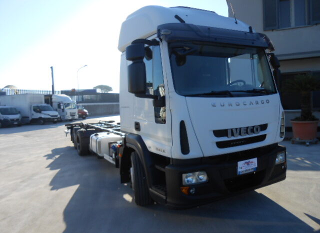 IVECO EUROCARGO 150E32 2015 3 ASSI pieno