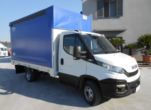 IVECO DAILY 35C17 CENTINATO 2016 pieno