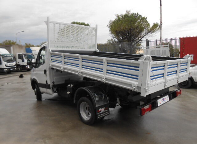 IVECO DAILY 35C15 RIBALTABILE TRILATERALE pieno