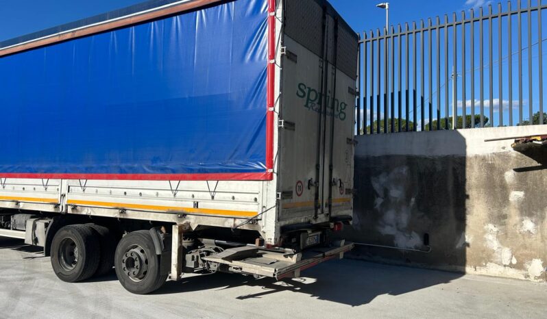 IVECO EUROCARGO 150E32 2015 3 ASSI pieno